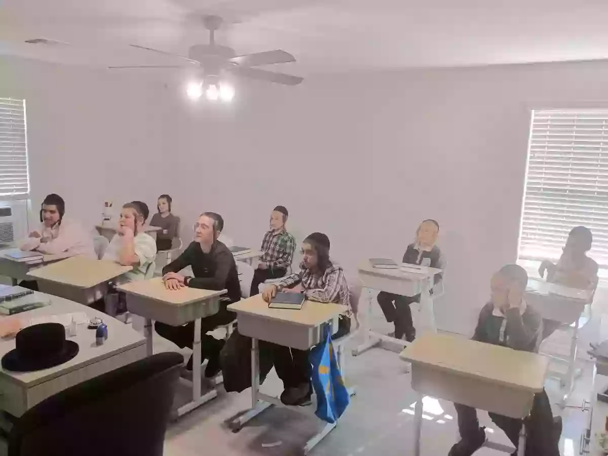 עטליכע שיינע בילדער פון די עלטערע כיתה פון תלמוד תורה כנסת יהושע דקאסא גראנדע ווינטער תשפ"ו