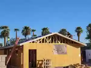 דער דאך פונעם בנין המקוה שיין פארענדיגט