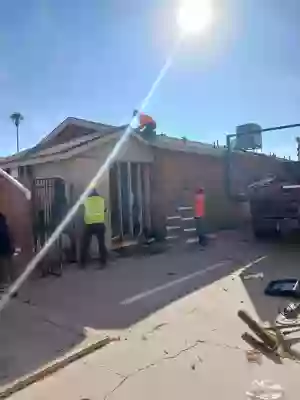 די אלטע בנין המקוה ווערט צונומען צו מאכן פלאץ ווייטער צו גיין מיט די בוי ארבעט אויפן גרויסן בנין המקוה